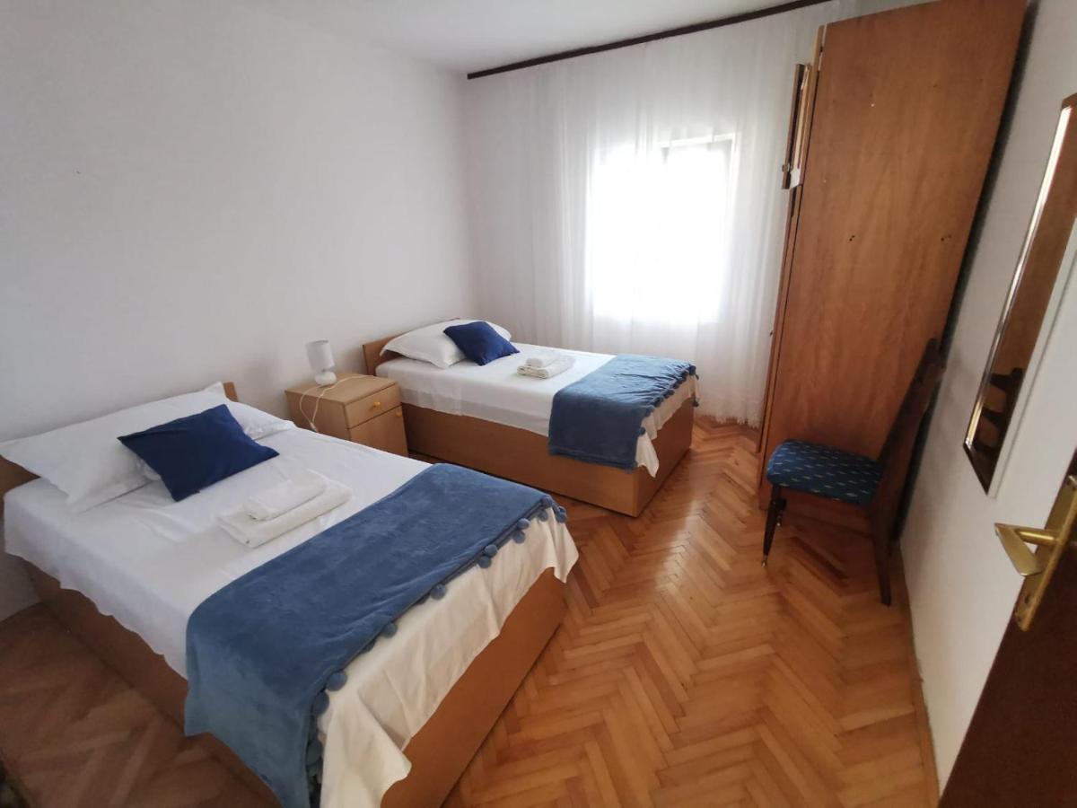 Apartment Ana Kaštel Sućurac Eksteriør billede