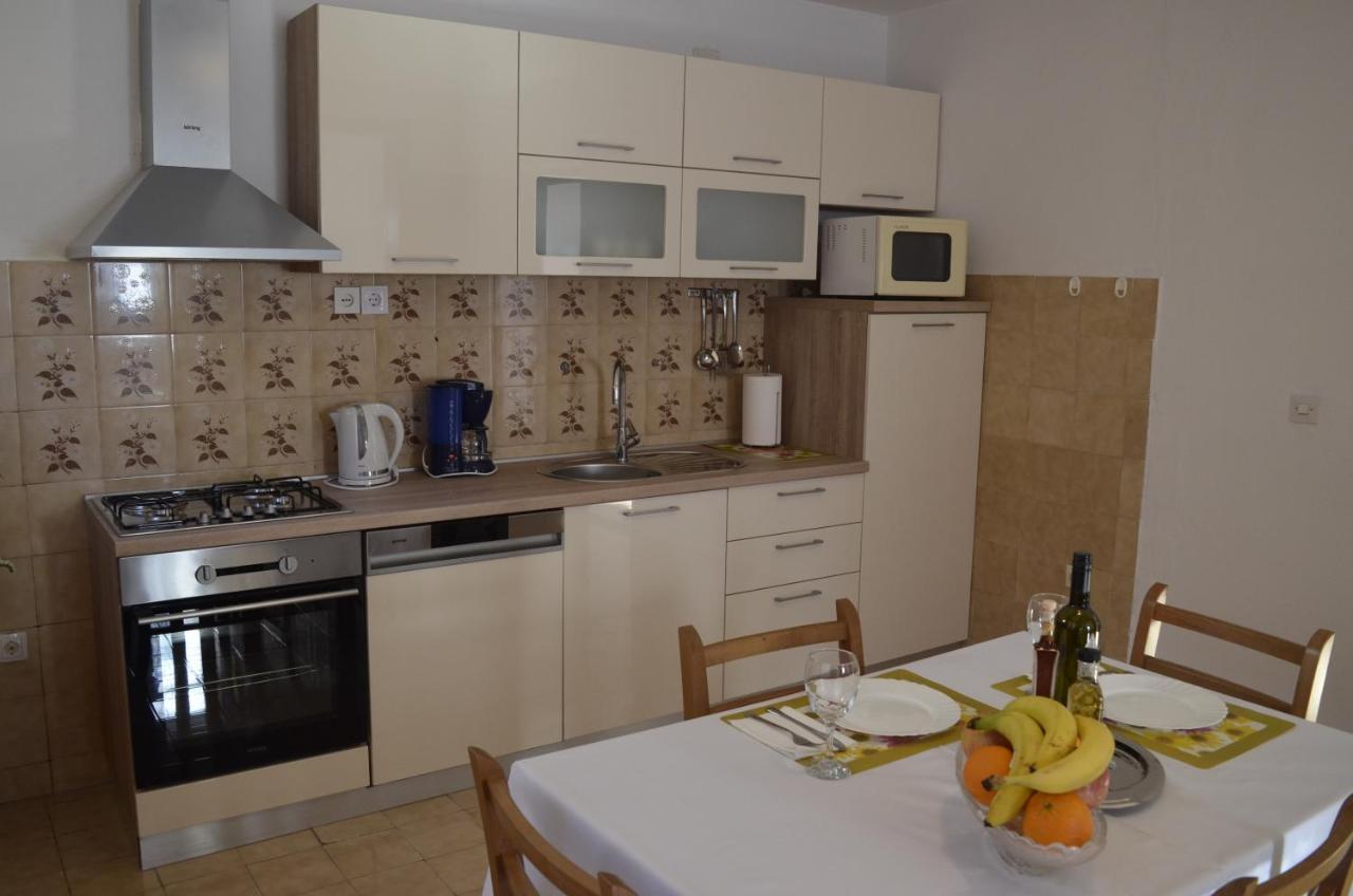 Apartment Ana Kaštel Sućurac Eksteriør billede