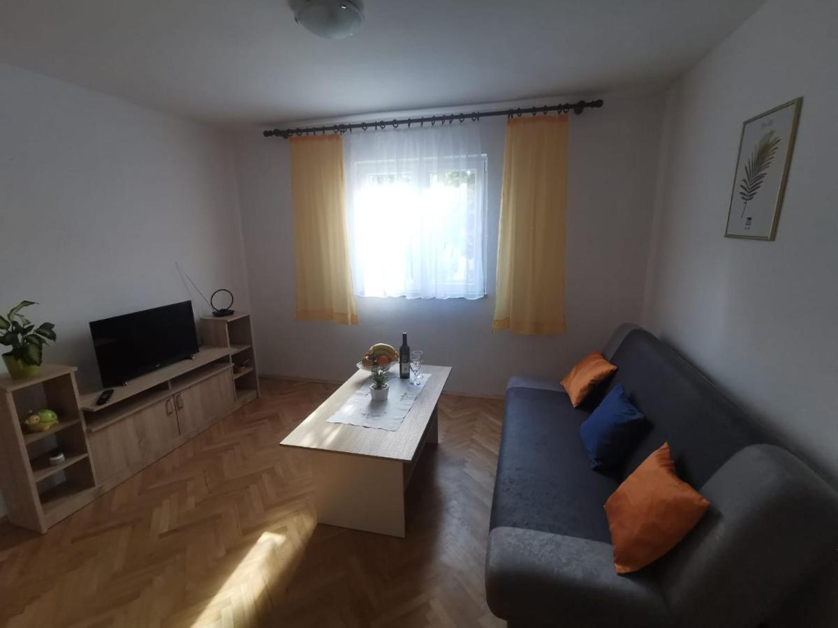 Apartment Ana Kaštel Sućurac Eksteriør billede