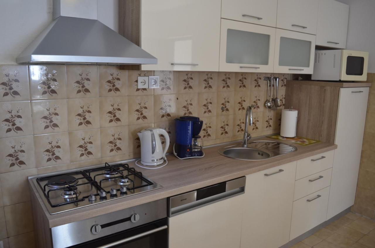 Apartment Ana Kaštel Sućurac Eksteriør billede