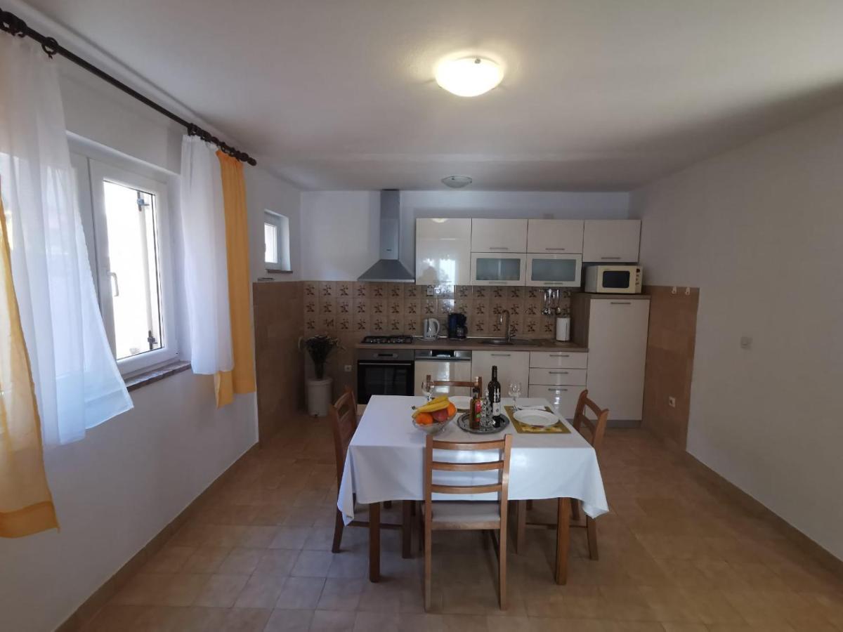 Apartment Ana Kaštel Sućurac Eksteriør billede