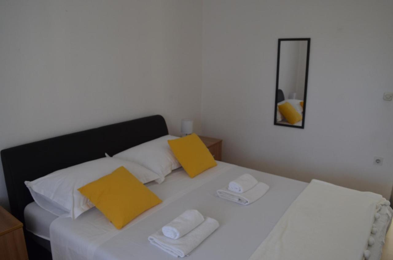 Apartment Ana Kaštel Sućurac Eksteriør billede